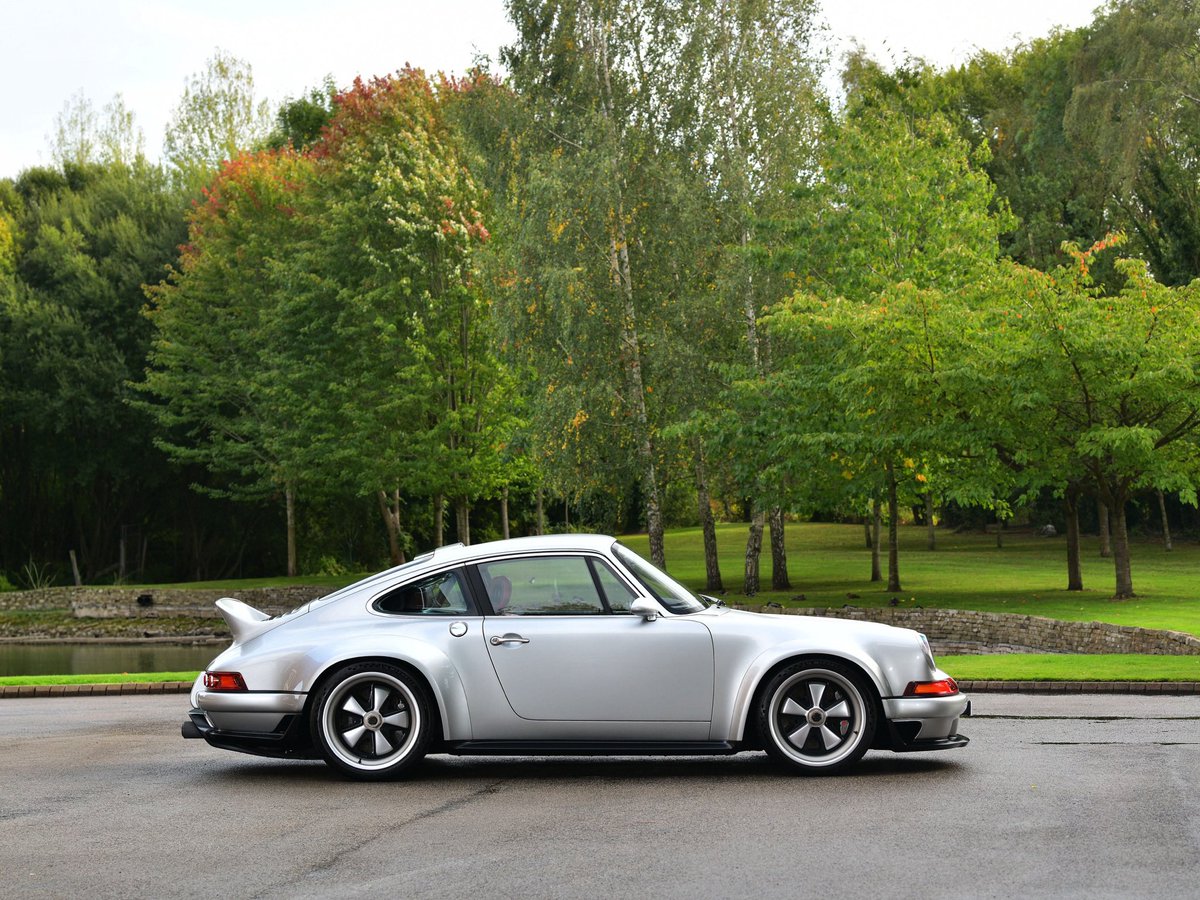 TomHartleyjnr's tweet photo. A sale has been agreed on our Porsche Singer DLS. I’m not normally a fan of restomods but what a car these are, there are so many beautiful details, the build quality is incredible and that Williams F1 designed and manufactured engine!
#Singer #DLS #THJ #OnlyTheBestCars https://t.co/dDgu1dBtal