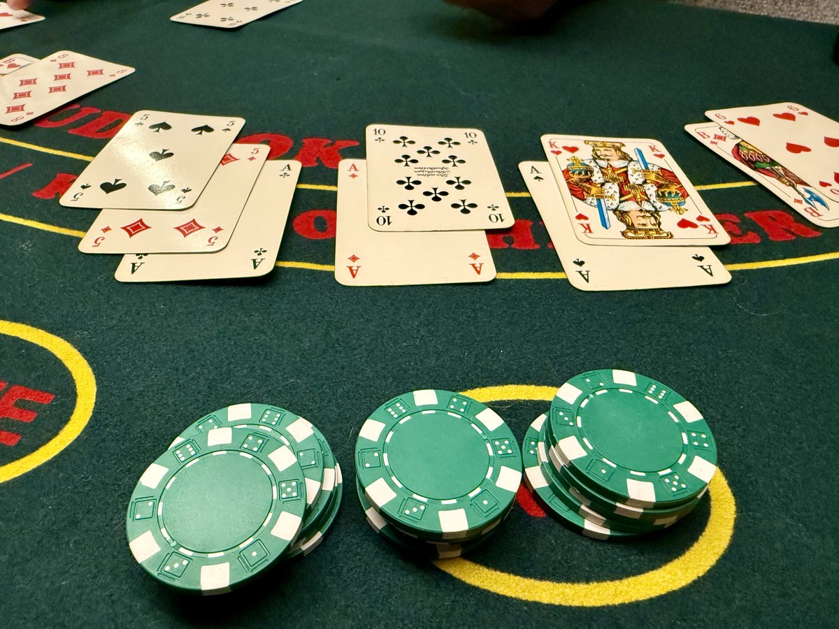 frauholzi's tweet image. Ubi ja ovo😌