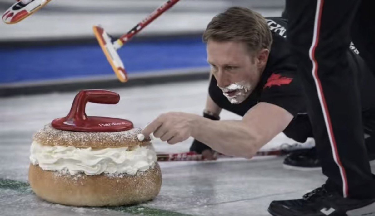 KearoSx's tweet photo. @worldcurling Congrats from Sweden, hope you enjoy your Semla 🍰 https://t.co/e8NUkKA1be