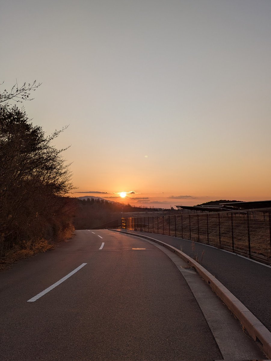 今朝も10kmラン。
暖かくて良い天気！