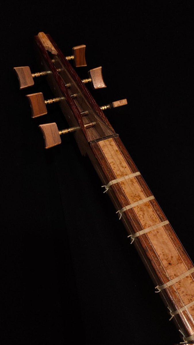 جلال‌الدّین tweet media