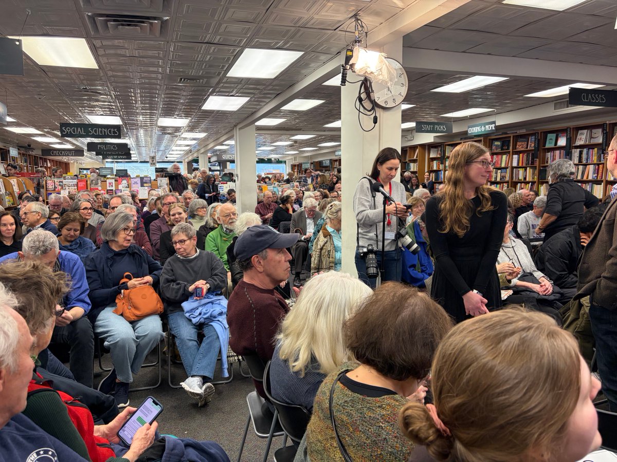 lori aratani tweet media