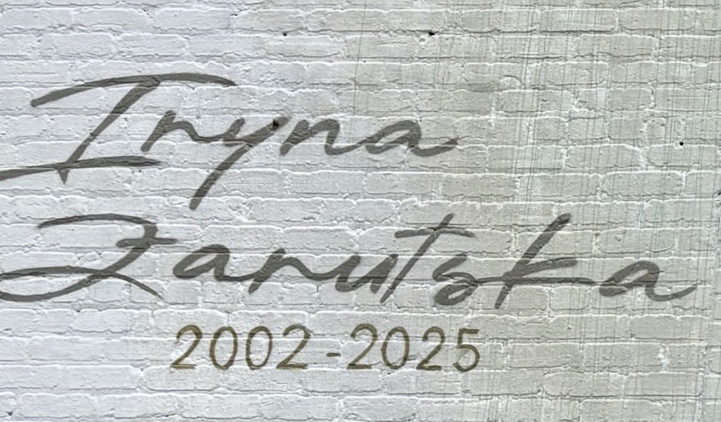 FollowHeidi tweet media