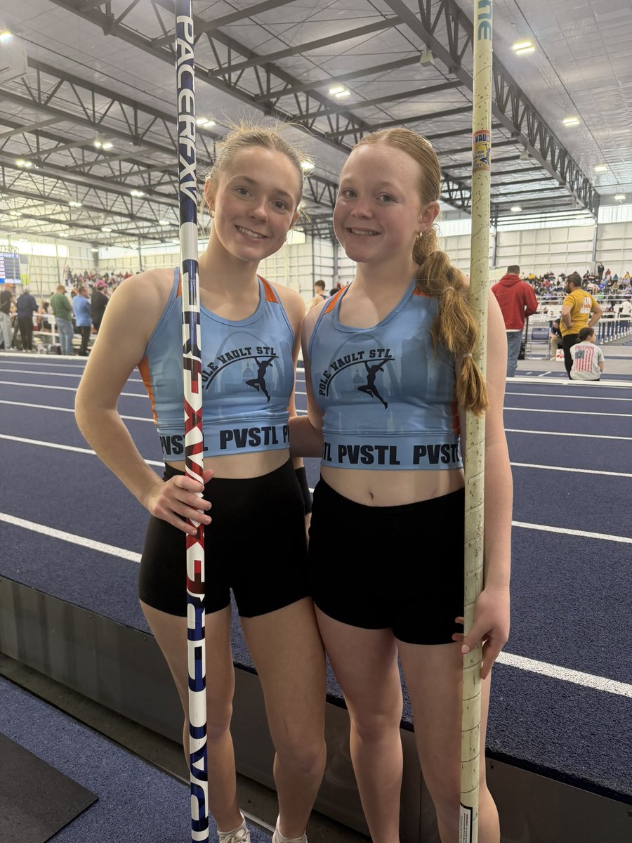 BellaKeller2029's tweet photo. Big day at Washburn University — hit a new PR of  2.55!🚀 So glad I got to compete there with PVSTL. Up from here. #PoleVault #PR #WashburnUniversity https://t.co/IPV6wGYMIU