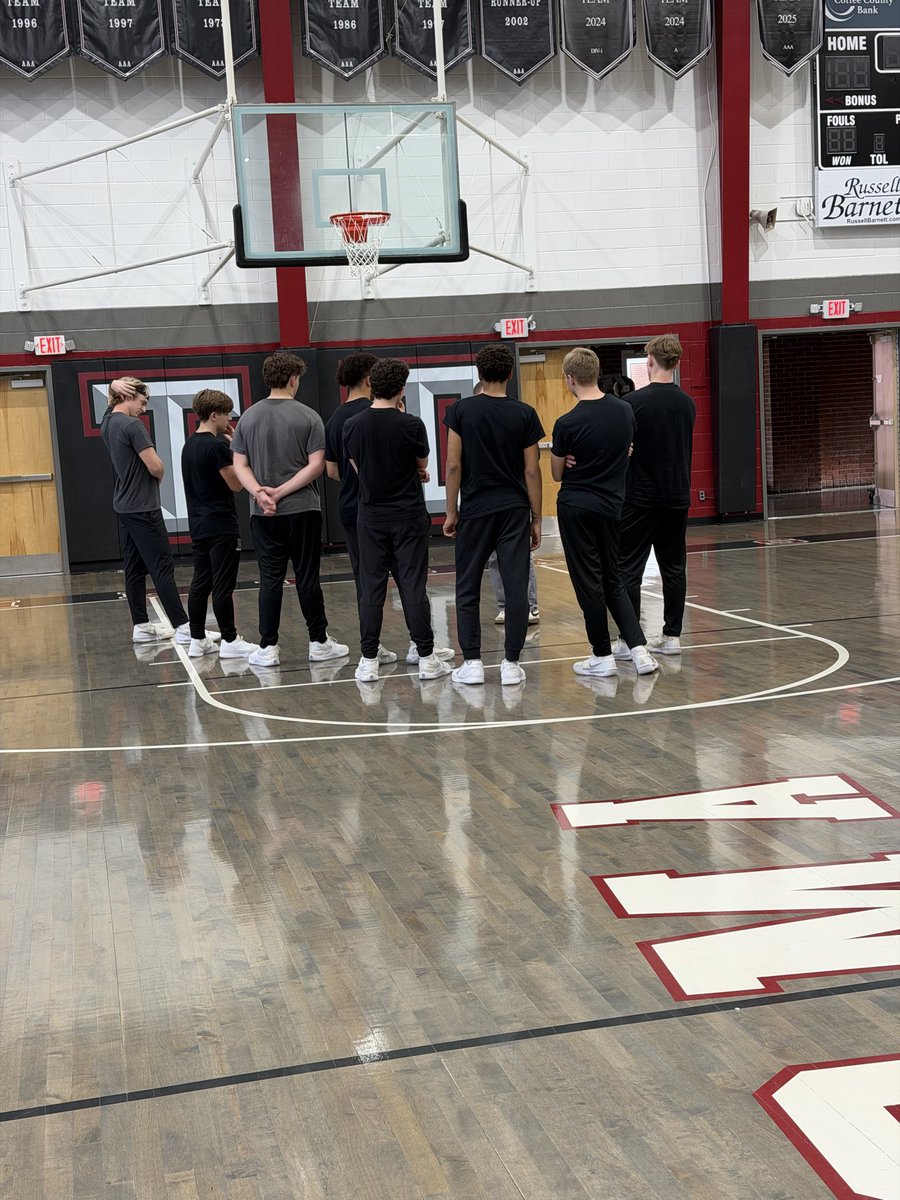 Loretto Boys Basketball tweet media