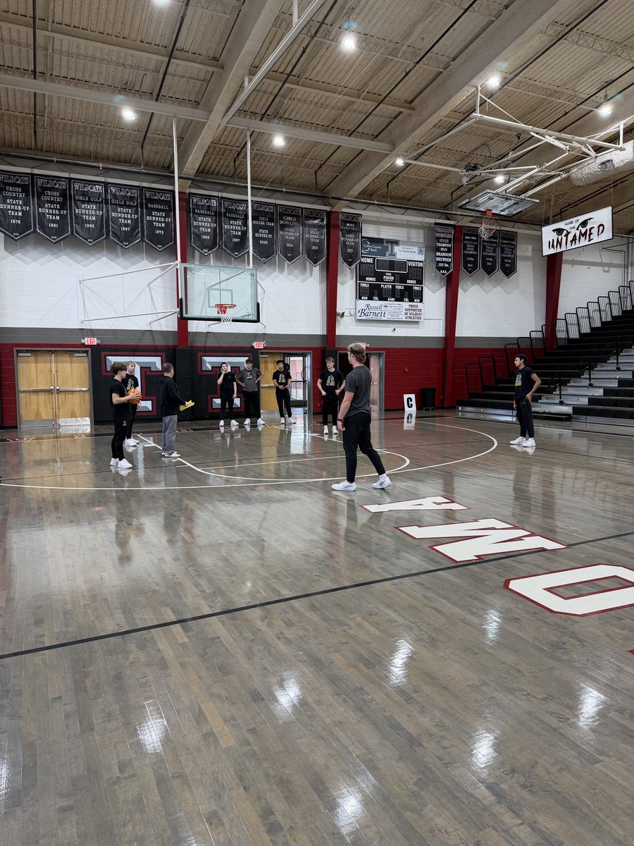 Loretto Boys Basketball tweet media