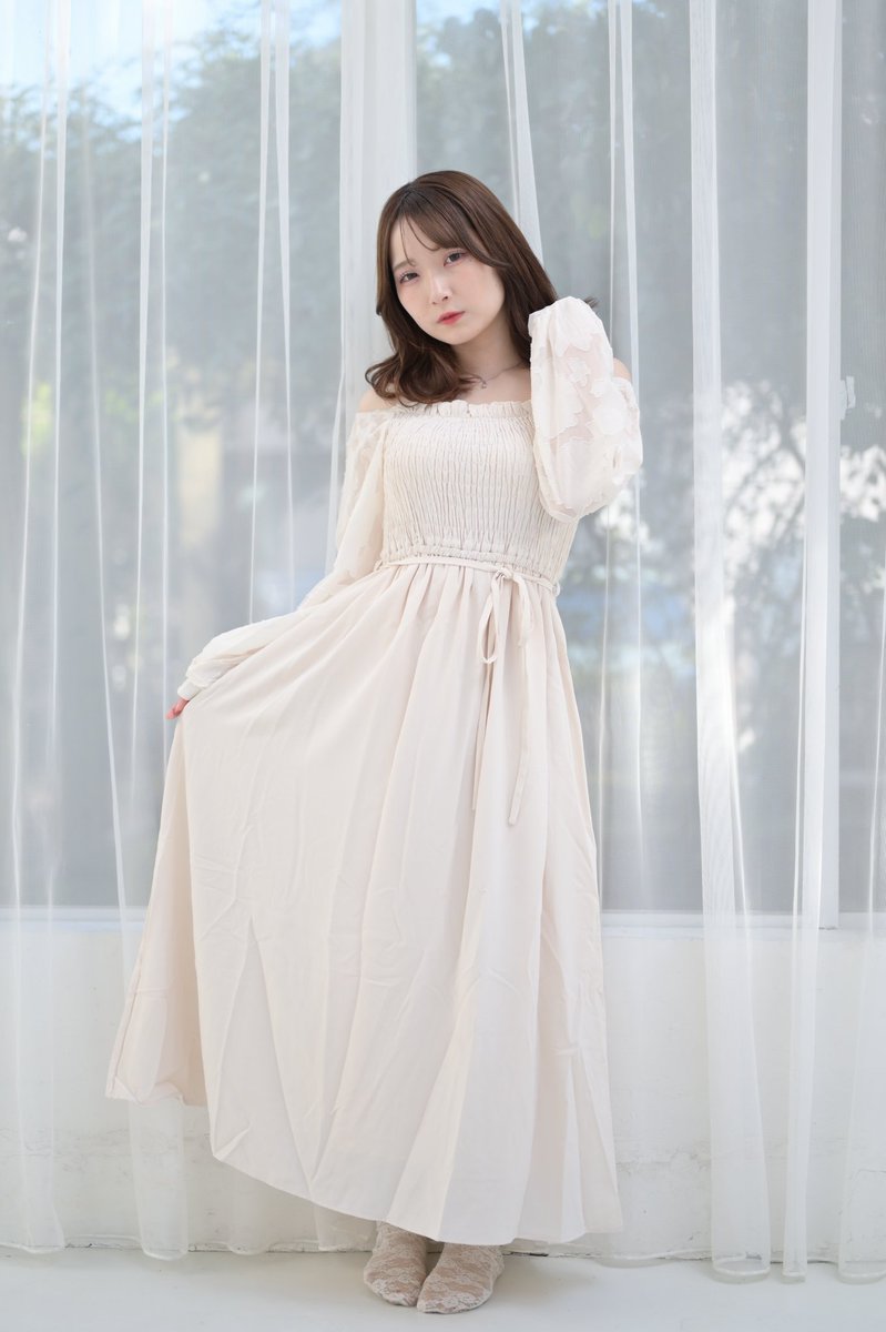 白瀬しずく マシュマロ撮影会(2/1) ③』 @shiroseshizuku_ 写真9枚