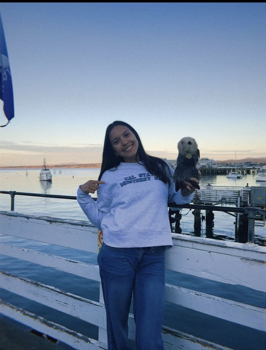 liseramirez2026's tweet photo. Had a great time at Monterey game yesterday! Can’t wait to actually be out there on the field with them! Go Otters! 🦦💙💚@CSUMBsoftball https://t.co/lq9SEgR01Q
