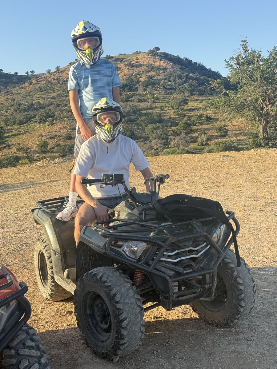 Paul Springett tweet media