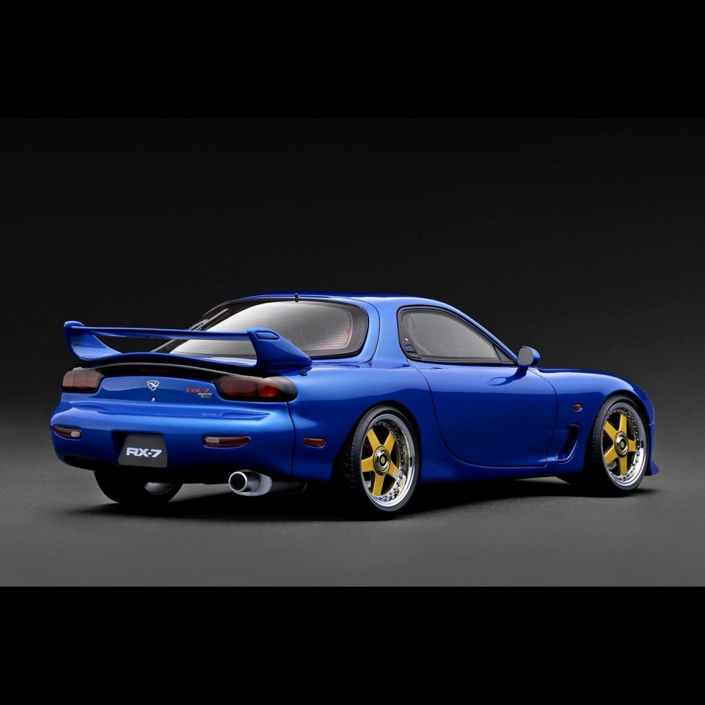 既に4カラーをリリースしています1/18スケール「RX-7 Mazda Speed A