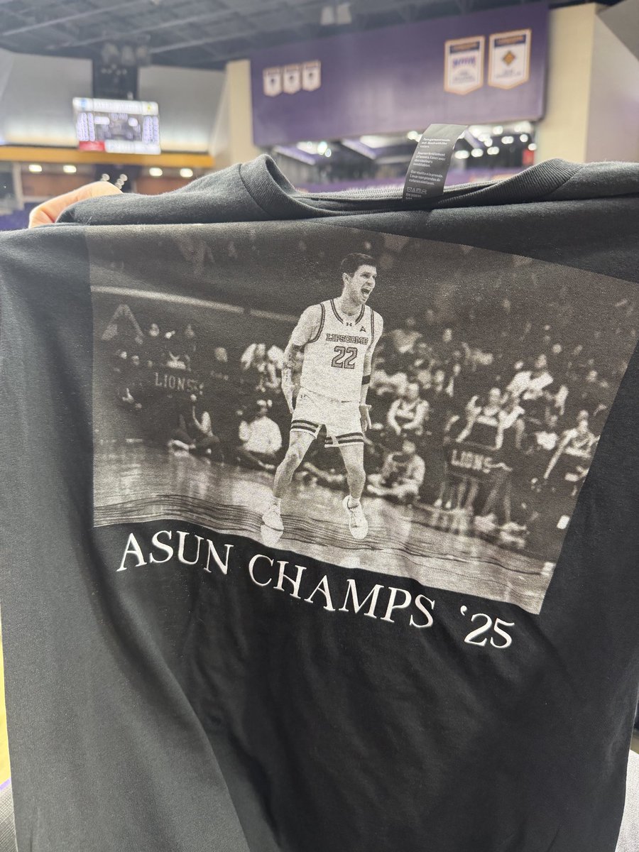 Sidelines Lipscomb tweet media