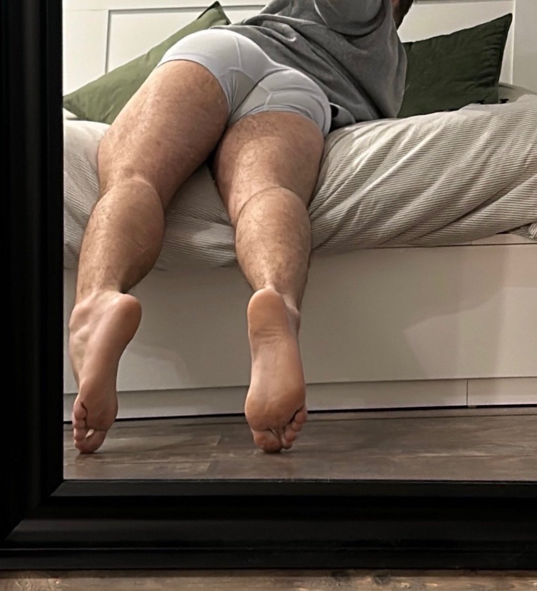 This pic does something to my butthole 🤓