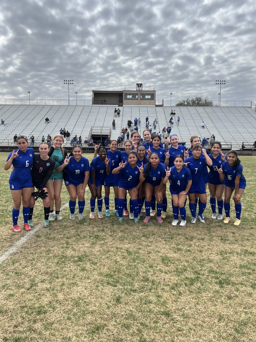 MacArthur HS Girls Soccer🐮🤘🏼 tweet media