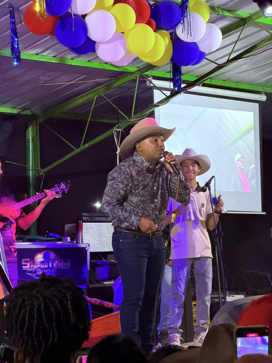 Q viva la vida y la música llanera ay canelo