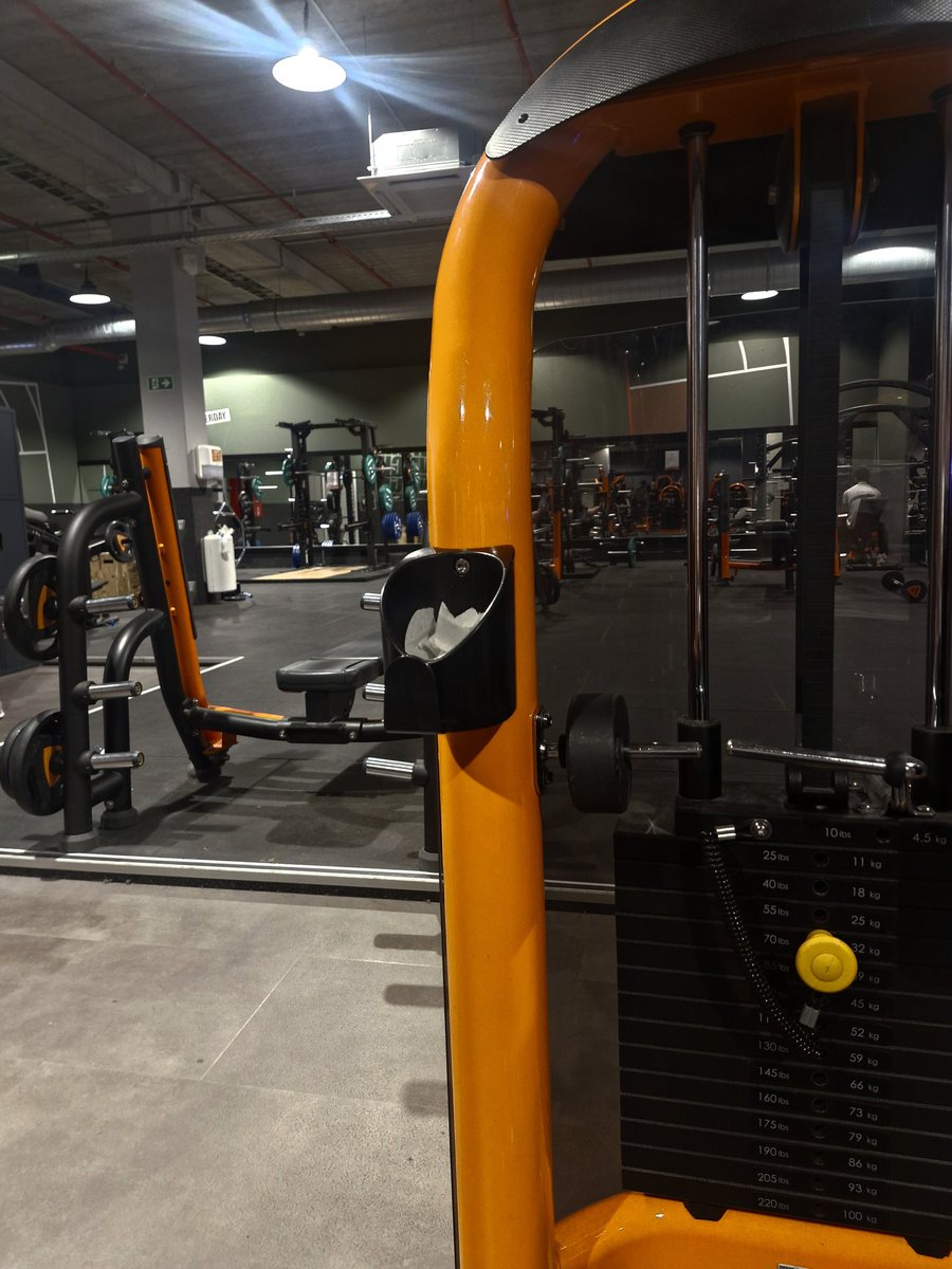 zolchiwa's tweet image. #stage #salle rien d'autre