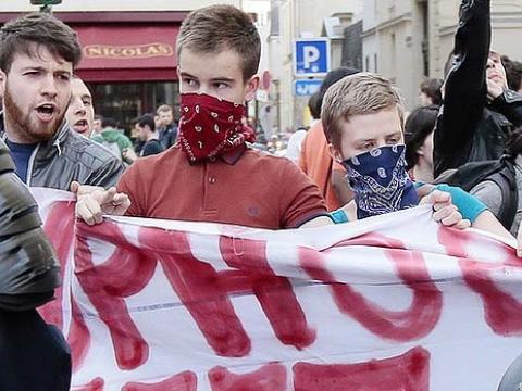 GERWANIDYKE's tweet photo. Clement Meric, an antifascist killed in Paris almost 10 years ago in a similar manner, yet his death was never so globalized nor was he ever turned into a perfect victim martyr by the bourgeoisie media like a right winger was https://t.co/HRl9lGsyUt