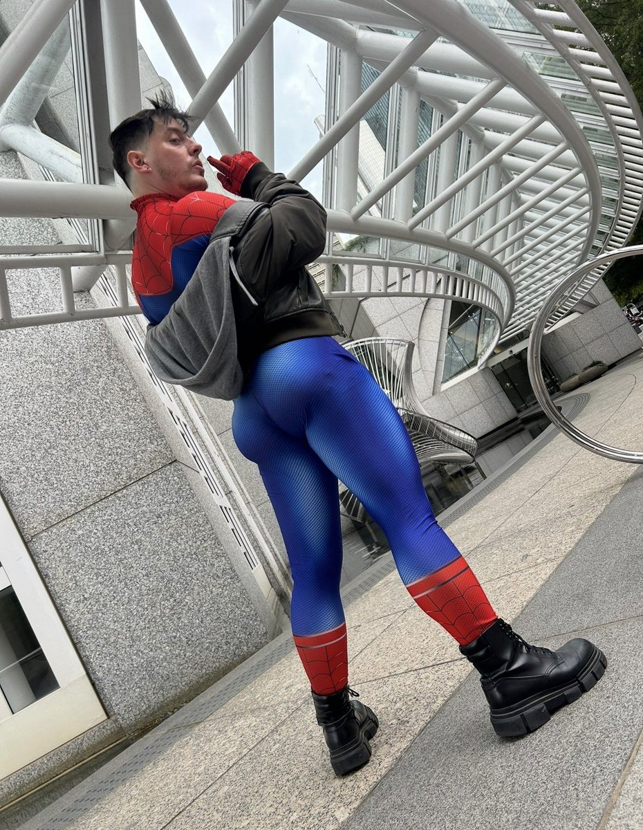 Thomas Sanders tweet media