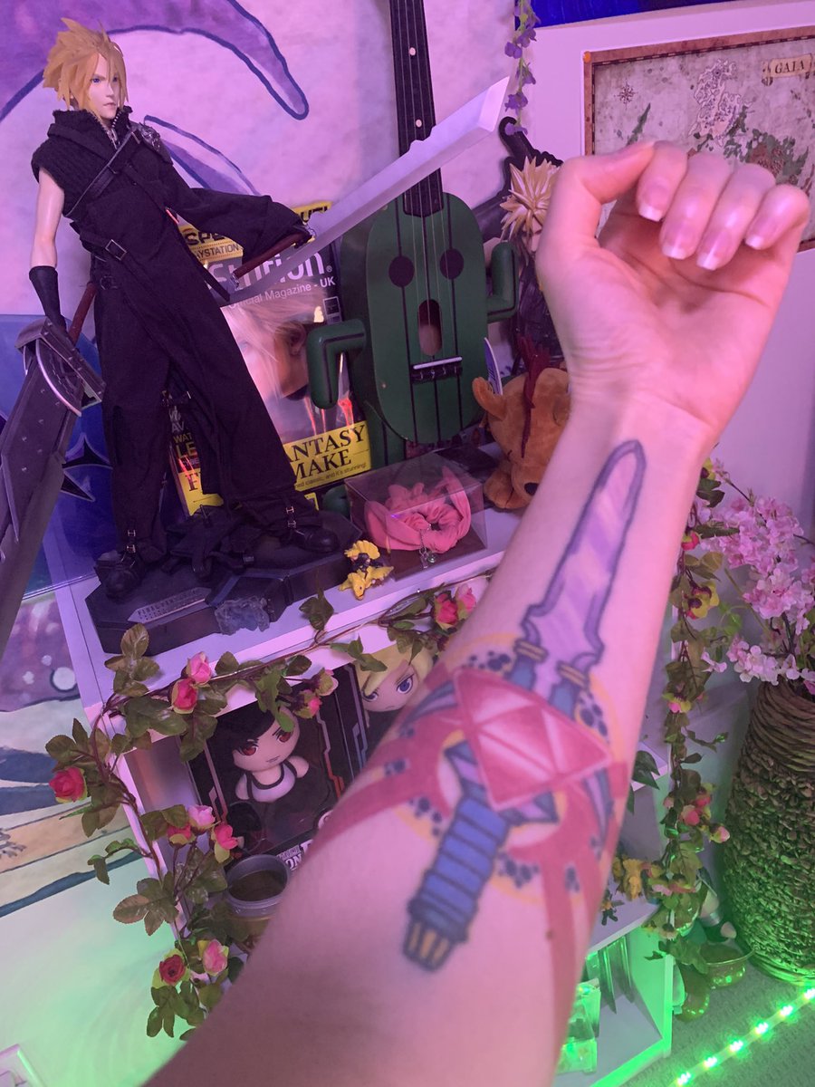 Yunalescka ☾ tweet media