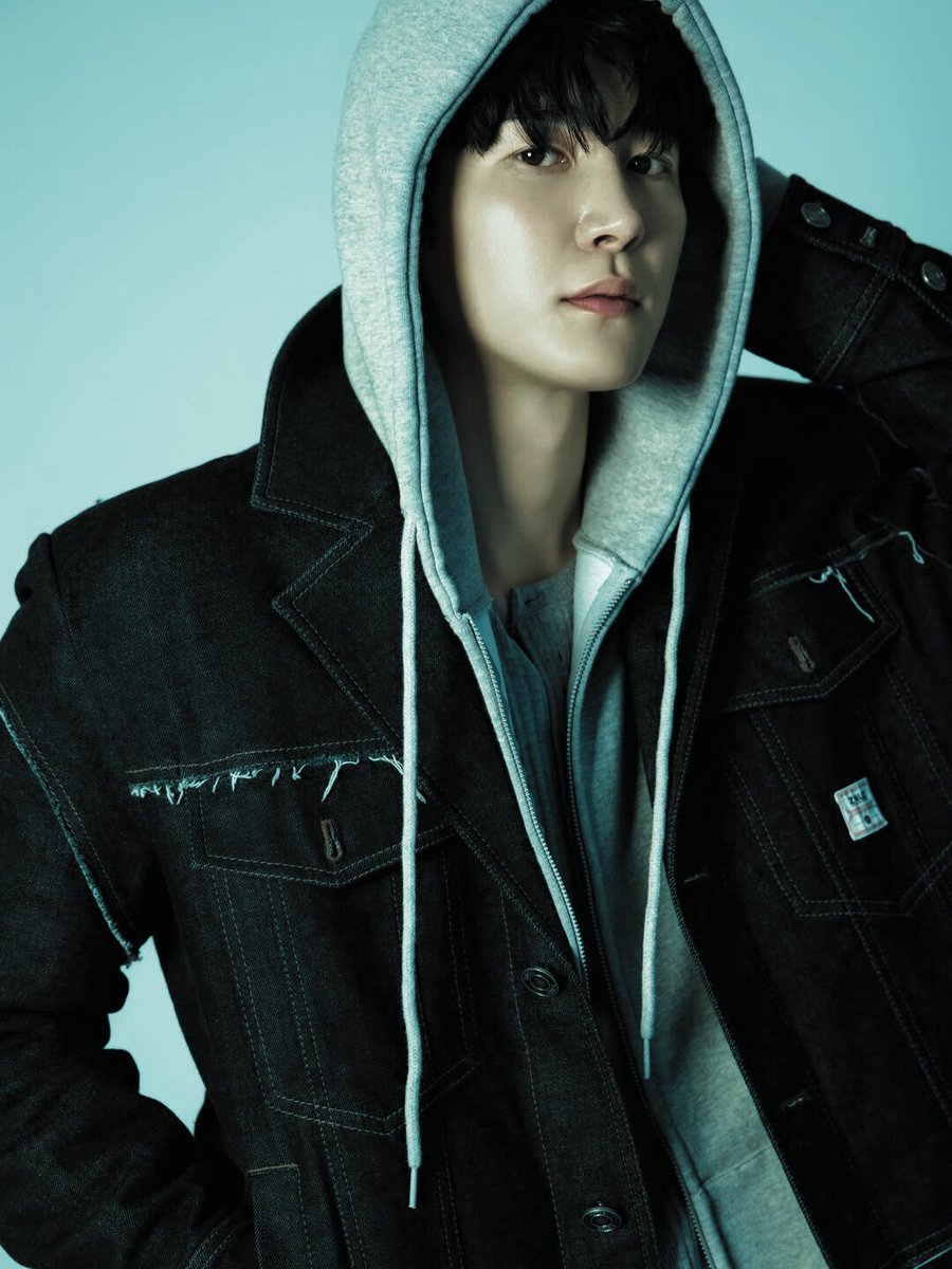 ᅟ 
ᅟ     

                                sᵉˡᶠⁱᵉ ᵃᵍᵃⁱⁿ...

ᅟ 
ᅟ