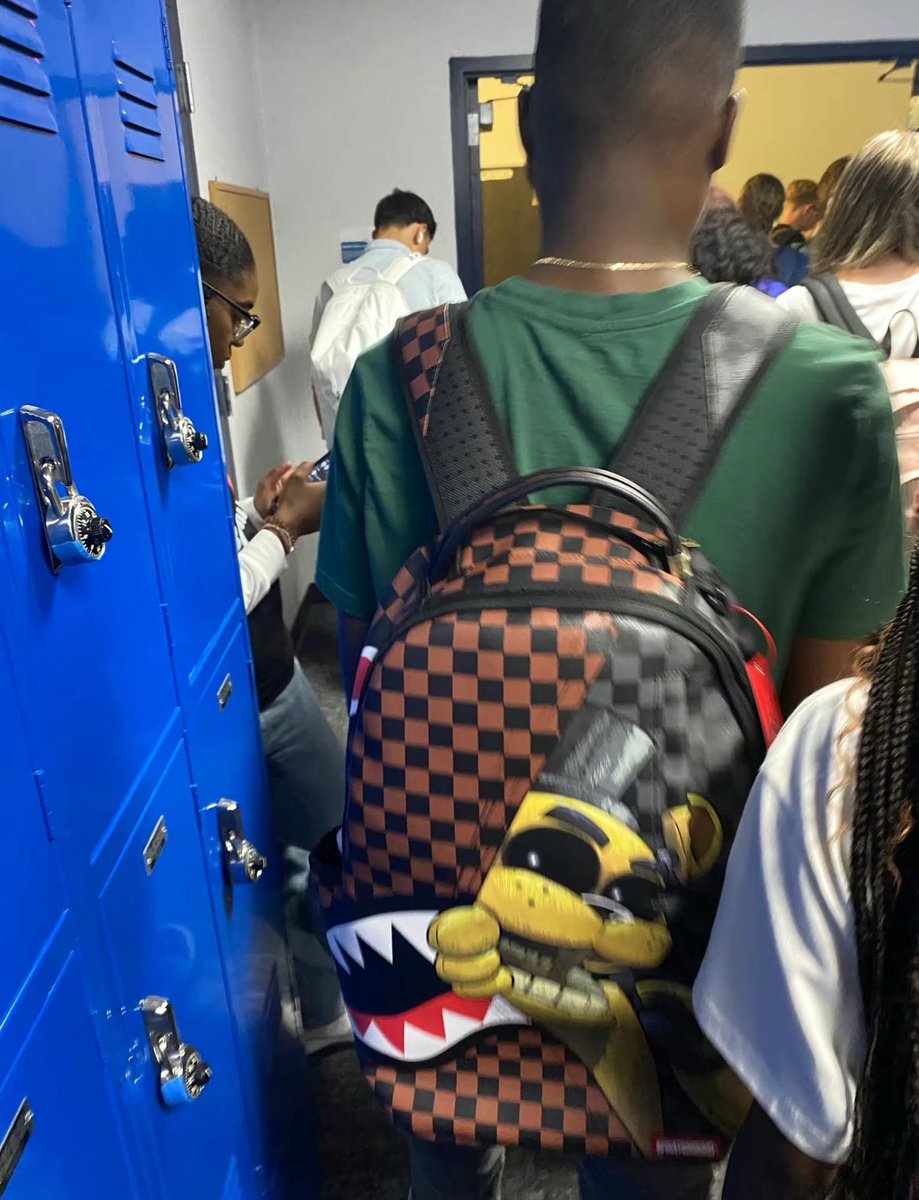 ۟ (@konfirmkills) on Twitter photo 