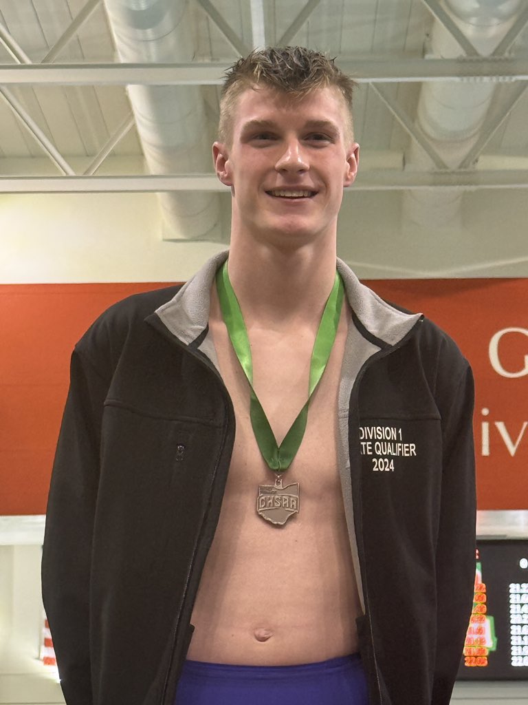 Medina Bees Swimming and Diving tweet media