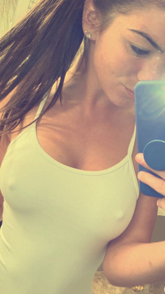 melkiag03's tweet photo. Sie wohnt in Heidelberg und liebt es von schwarzen gefickt zu werden. Sie ist eine Hoe für schwarze.#snowbunny #bnwo #bbc https://t.co/3p1wpG4aV0