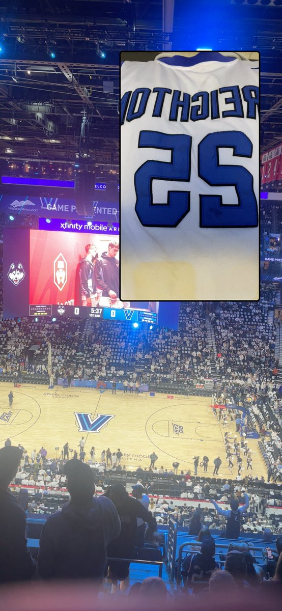 Jmccafferty20's tweet photo. Rick Pitino hates to see me coming #jays https://t.co/2vXISTDDPl
