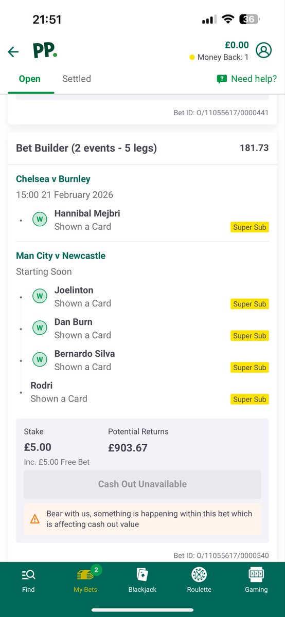 Harry 🔴 tweet media