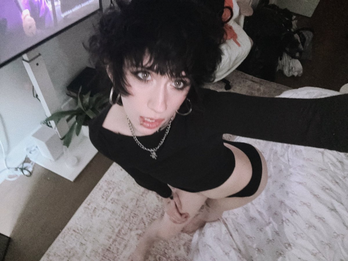 HARLOW!! tweet media