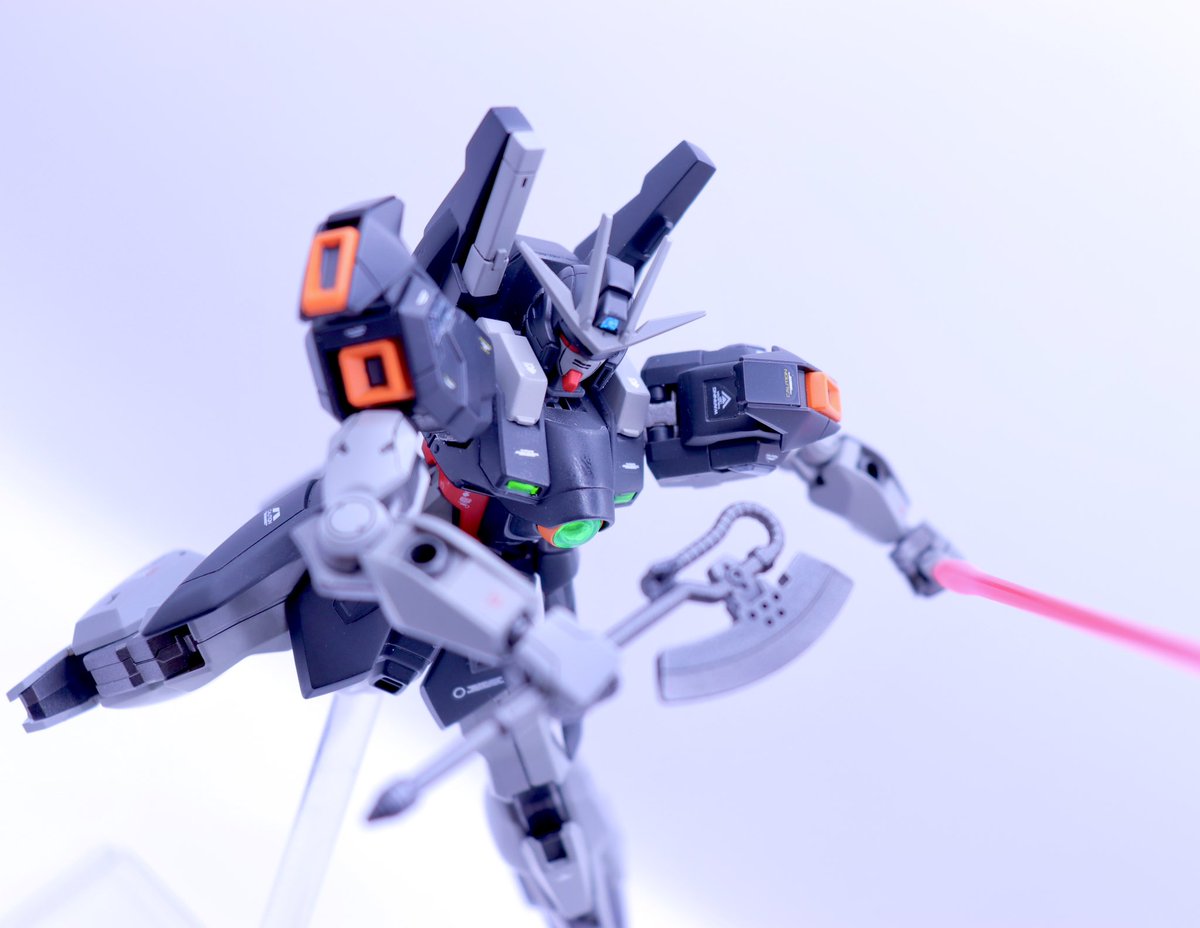 #ぷらみんのプラモ展覧会
【モデラー名】　KAYdesu
【機体名】　「ジャンクビルドストライクノワール」
【使用キッド】8個の機体のパーツを使ってます作ってます！ぷらみんさんならわかりますよね？？
【こだわり】　ノワールカラーでまとめました！ロービジハイライト私も大好きです！