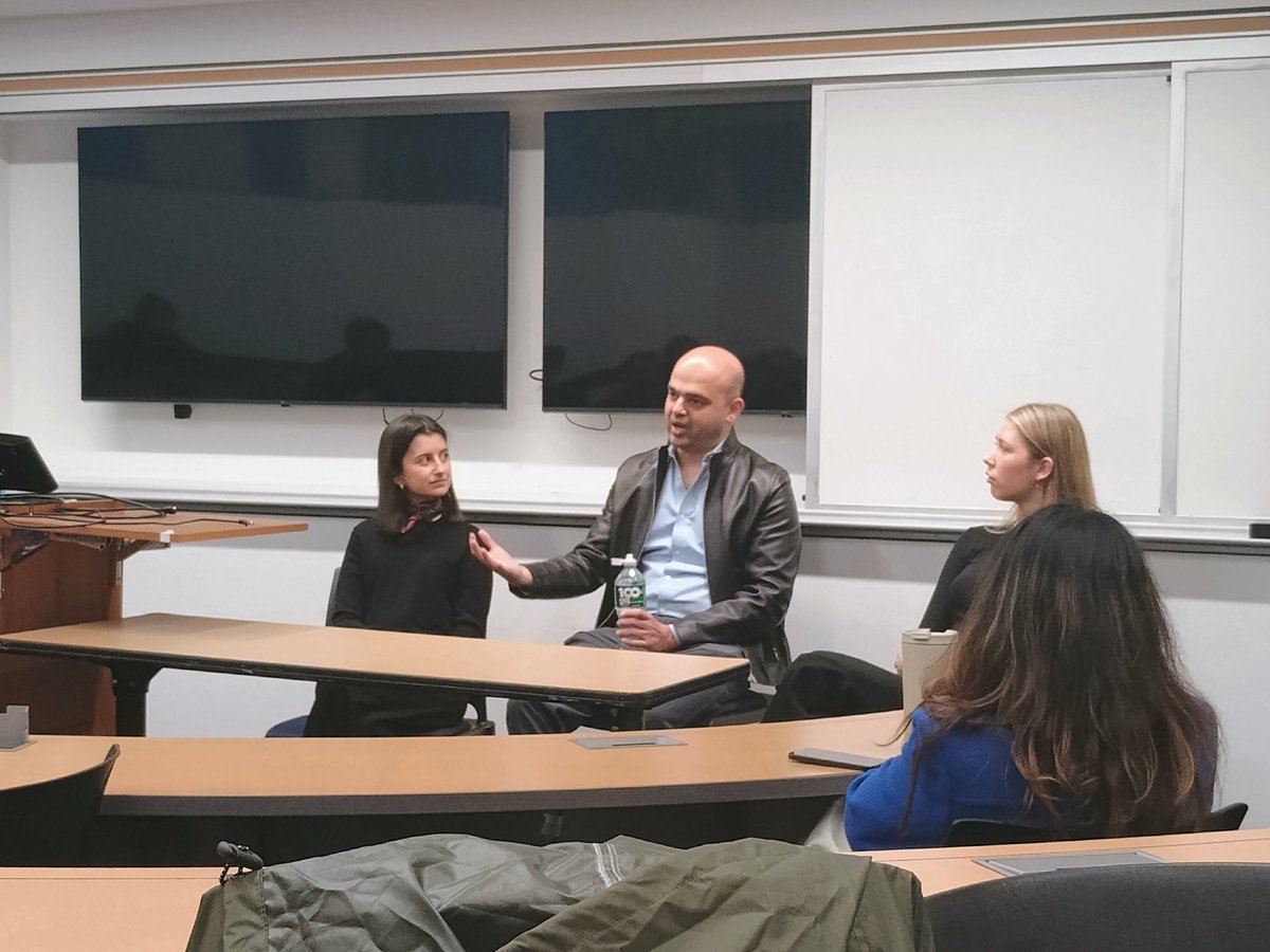 DataLair tweet media