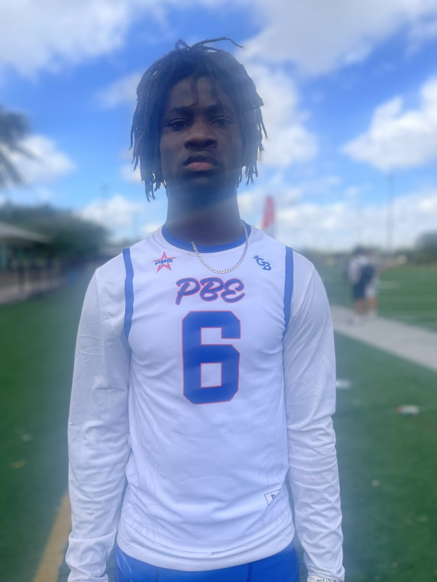 7v7_elite's tweet image. 2027 WR Ryan Ferdinand (@6ixtimesss) is building serious momentum this offseason.

Another strong performance showcasing reliable hands and big-play ability.

Colorado visit locked in, with offers rolling in from FSU, UCF, Cincinnati, and more.

@RealNews102 @polk_way @pbe7v7
