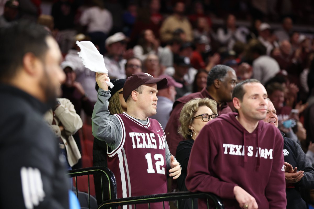 S/O 12th Man for pulling up 🗣️