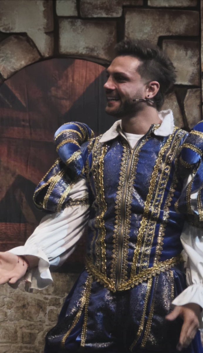 Hermosa sonrisa de Don Luis. 🫶🫶🫶
#Nicolaporcella