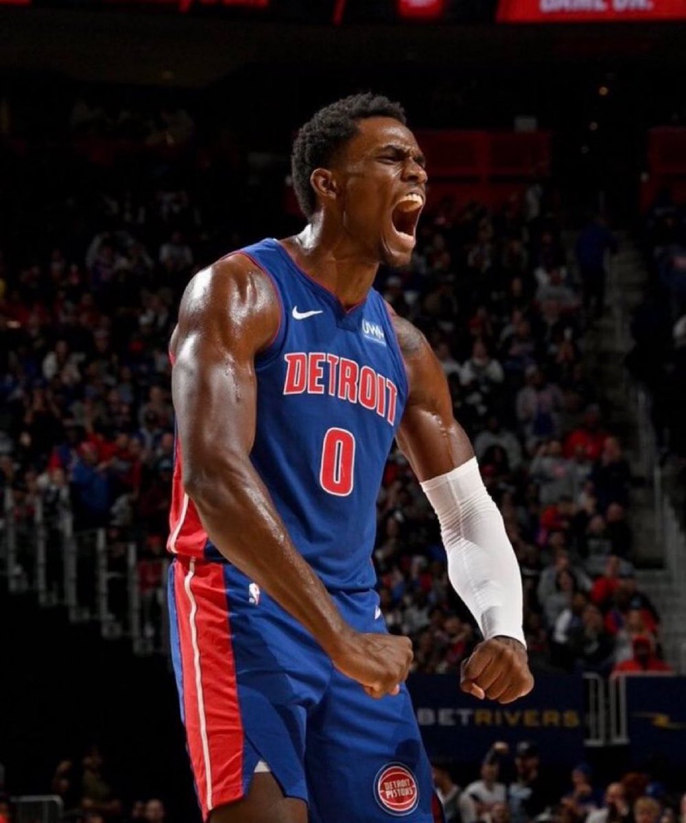 TheHoopCentral's tweet photo. Jalen Duren tonight:

26 Points
13 Rebounds 
12/20 FGM
+22 +/-
29 Minutes https://t.co/J28z16zJrs