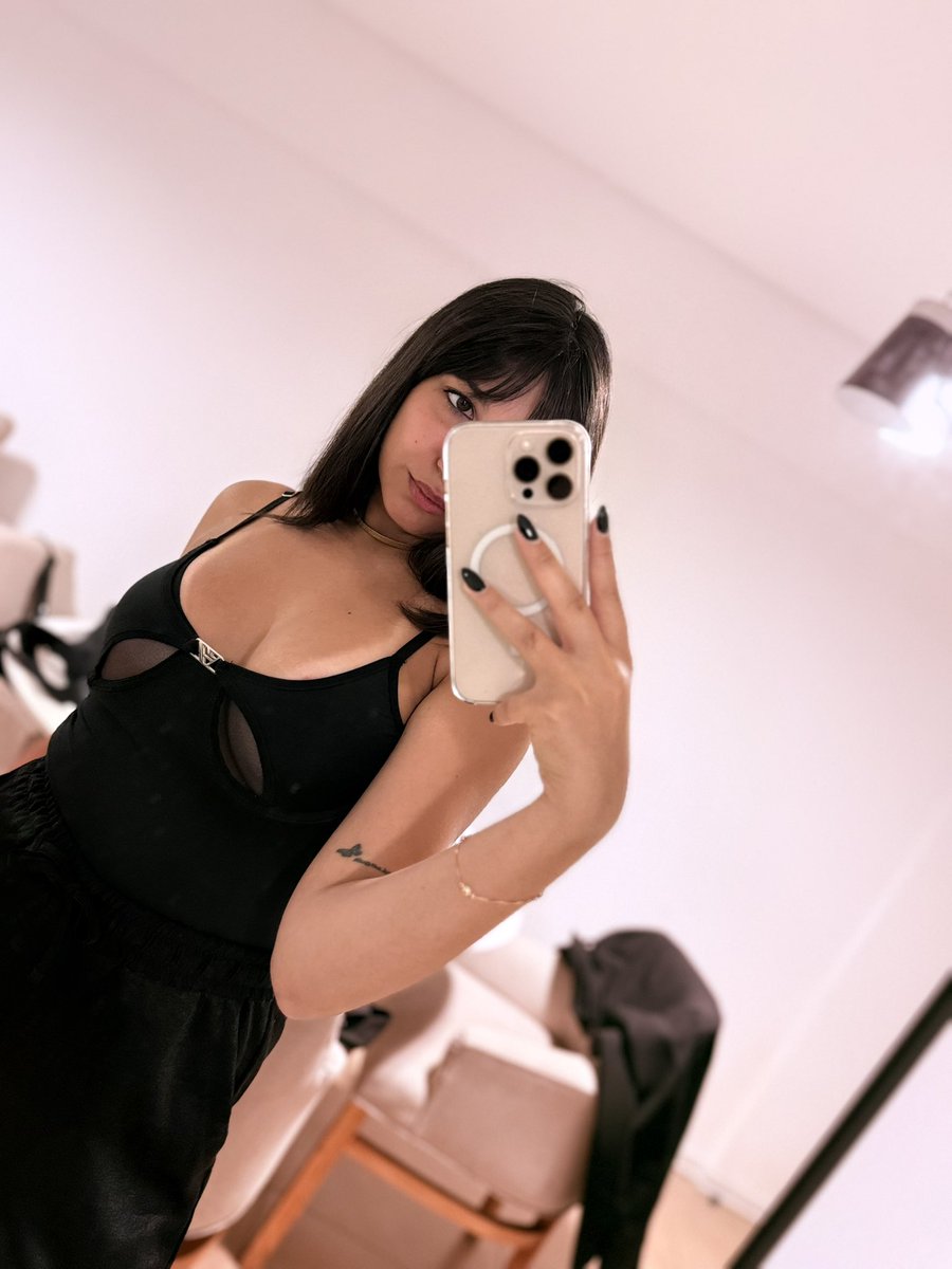 Dan 🍒✨ (@danisancheezr) on Twitter photo 