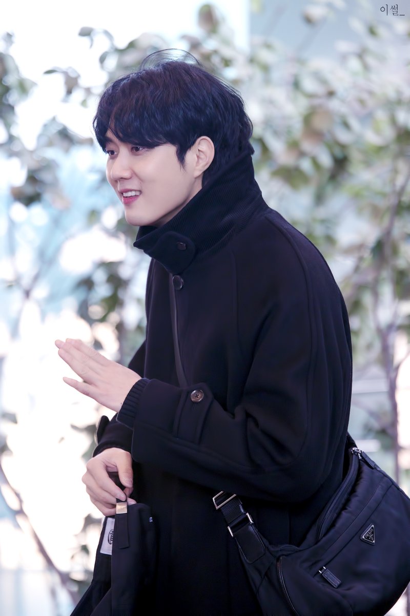 Yissull_Photo's tweet photo. 260218 렌트 퇴근길; #유현석 배우님 https://t.co/y31rTXYcqn