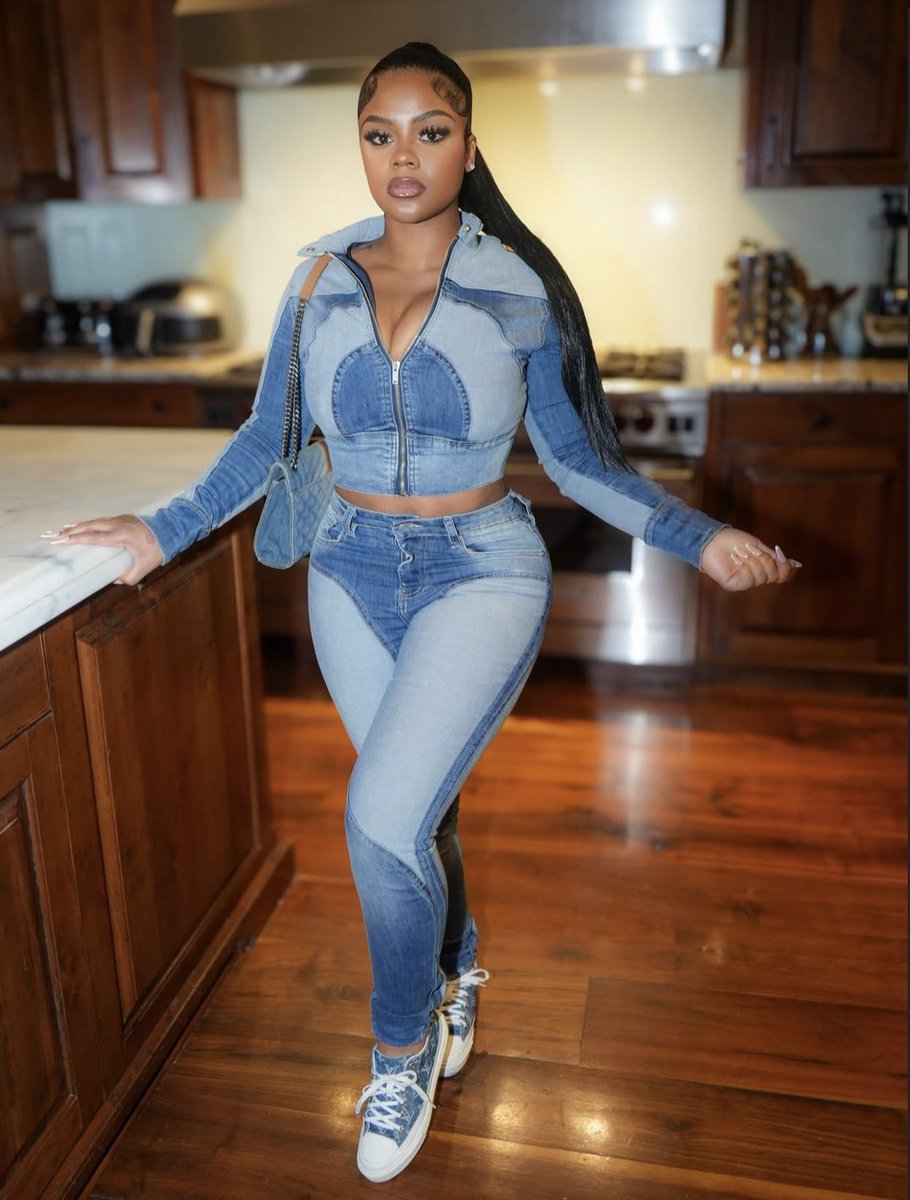 MsPrettyP_ tweet media