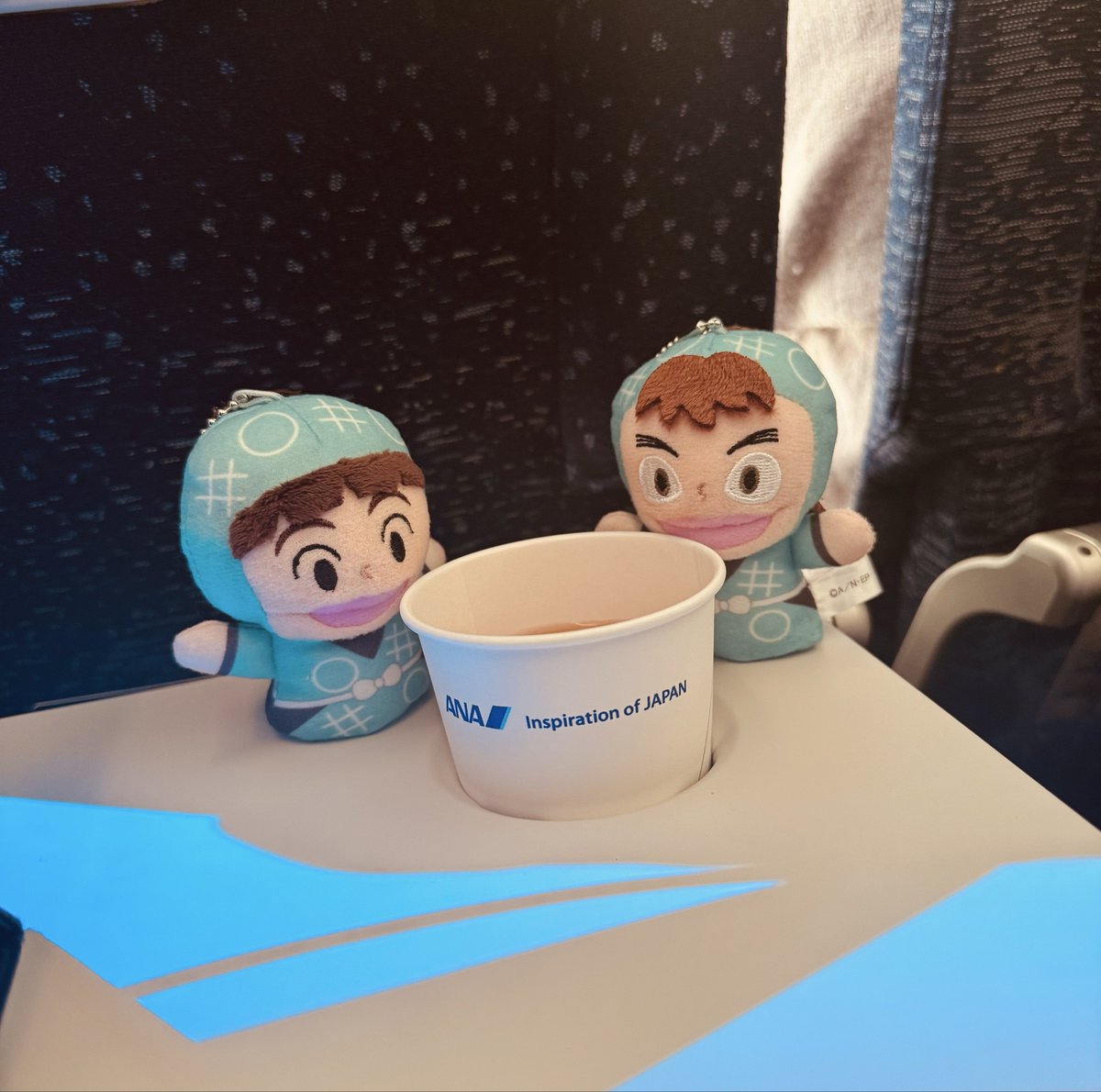 大勢で囲んでいるぞ…！ (福岡いってきまーす✈️)