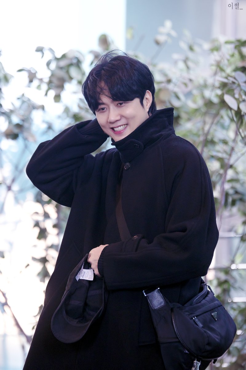 Yissull_Photo's tweet photo. 260218 렌트 퇴근길; #유현석 배우님 https://t.co/103VyjCAY8