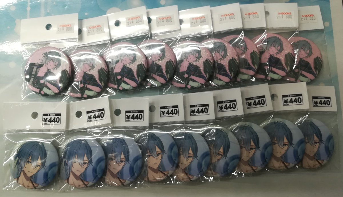 商品紹介】 #18TRIP 当店では蜂乃屋凪の缶バッジを中心として各種商品