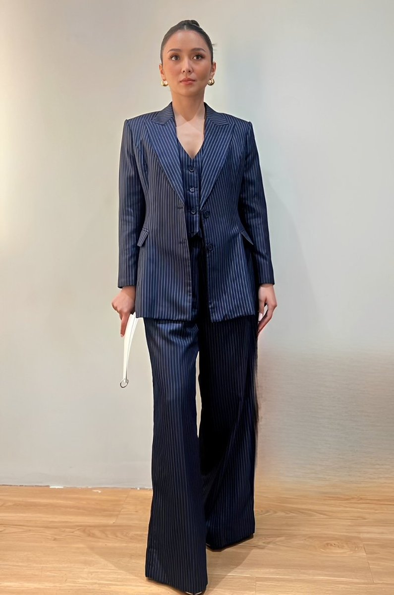 Boss energy, but make it timeless. 🖤