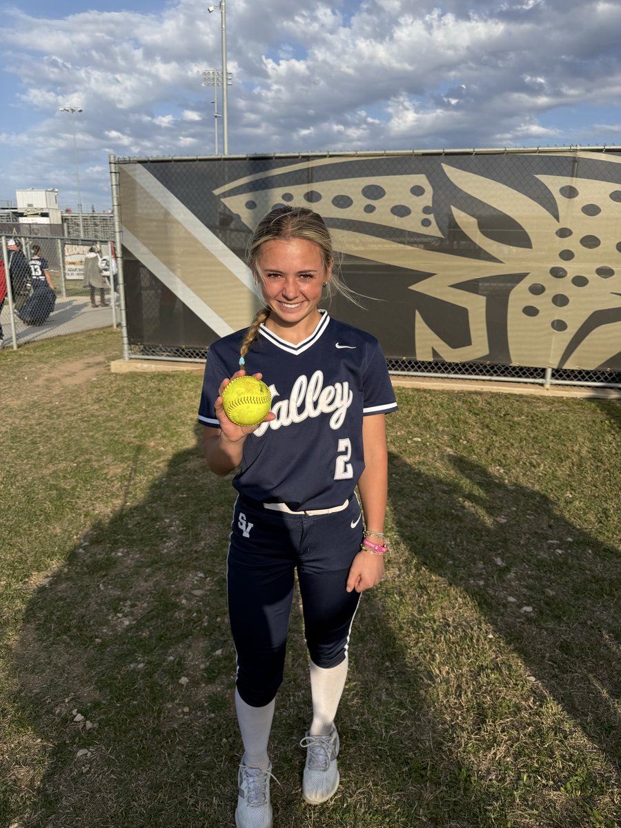 SVRANGERSB's tweet photo. We love to see it, @abby_antenen 
with the bomb 💣💣 in today’s regular season games.  

 Ain’t Nothin Soft About It 
#swanginandbangin #passthebat #youhityougetit  @CoachAwolf @SVRANGERSB @THSCAcoaches @_JessicaAguilar @cruzjulia786 https://t.co/SCuEnEWV1J