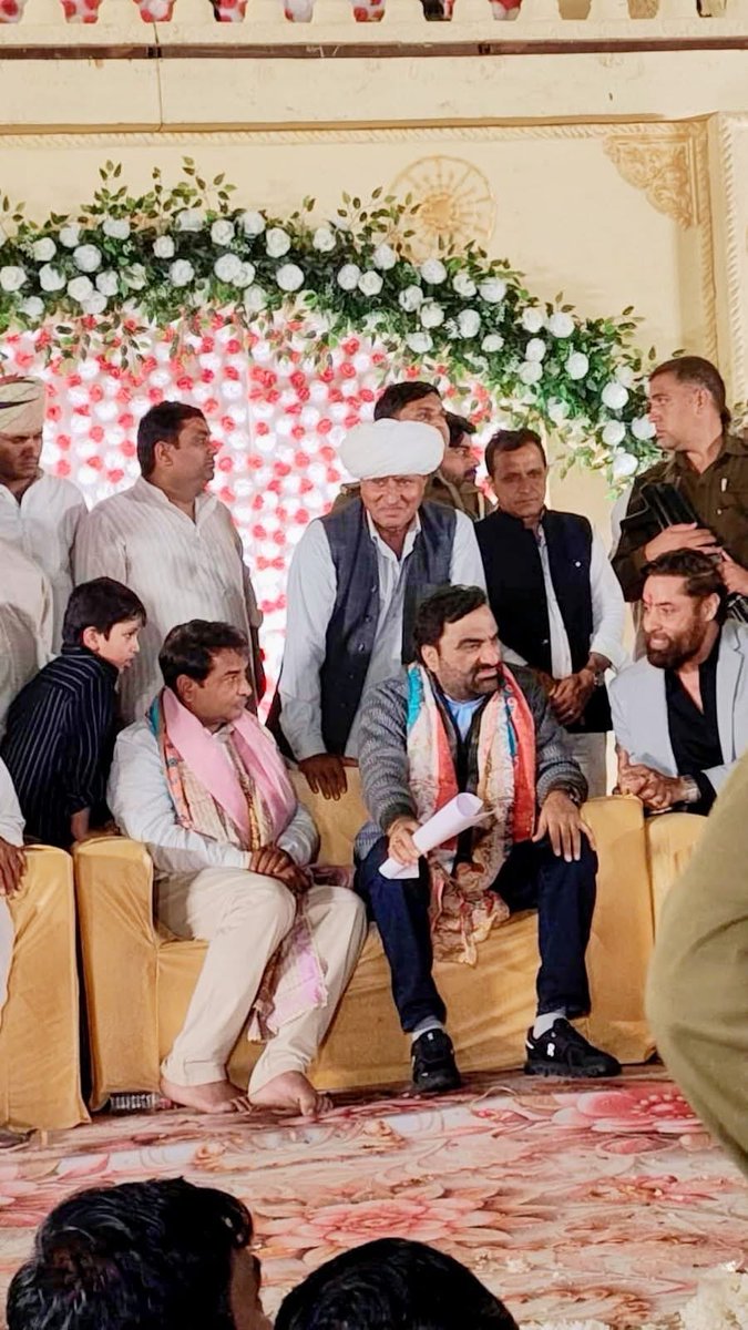 mrmeena97's tweet photo. यह जोड़ी 2028 में राजस्थान की राजनीति की दशा और दिशा बदल सकती है ! @hanumanbeniwal @NareshMeenaInc @RLPINDIAorg @1K_Nazar @AbhishekMeena__ https://t.co/nk7QBteabT