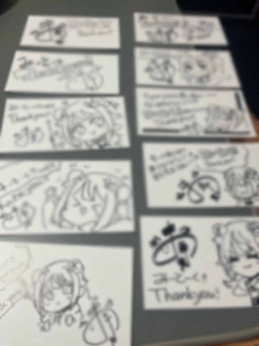 缶バッジ、手書きメッセージ付きボードなどもあります！ 会場にお越し