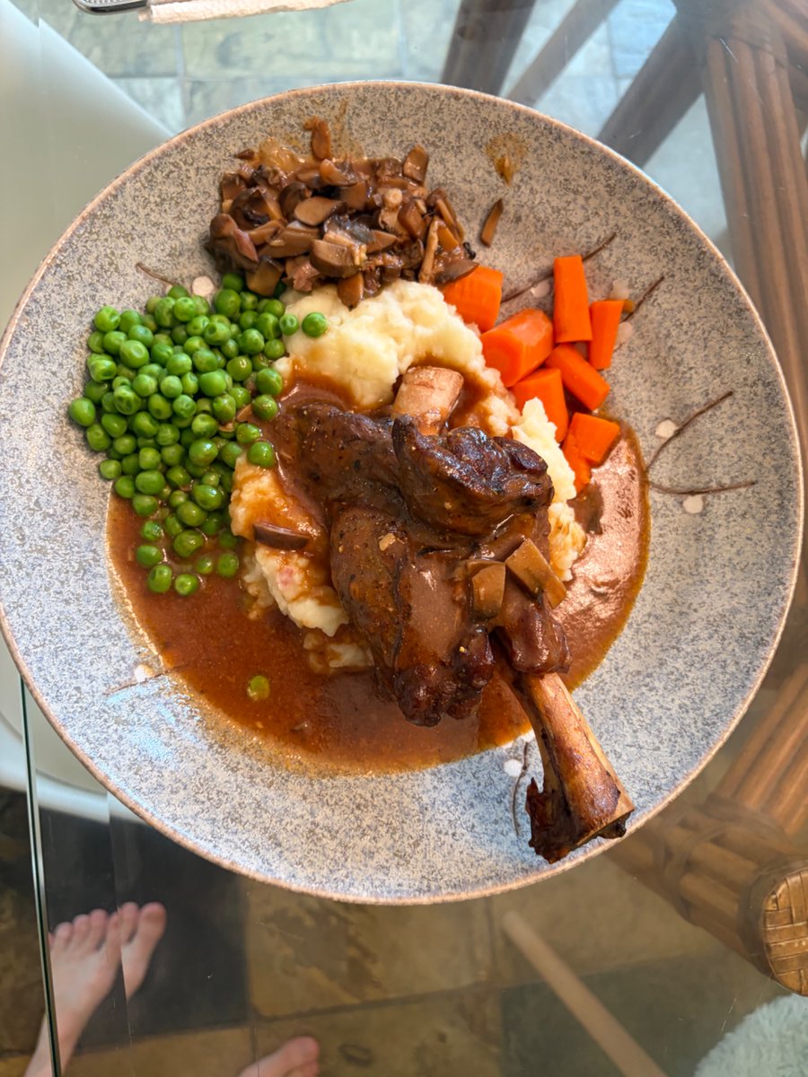 James Kestrel tweet media