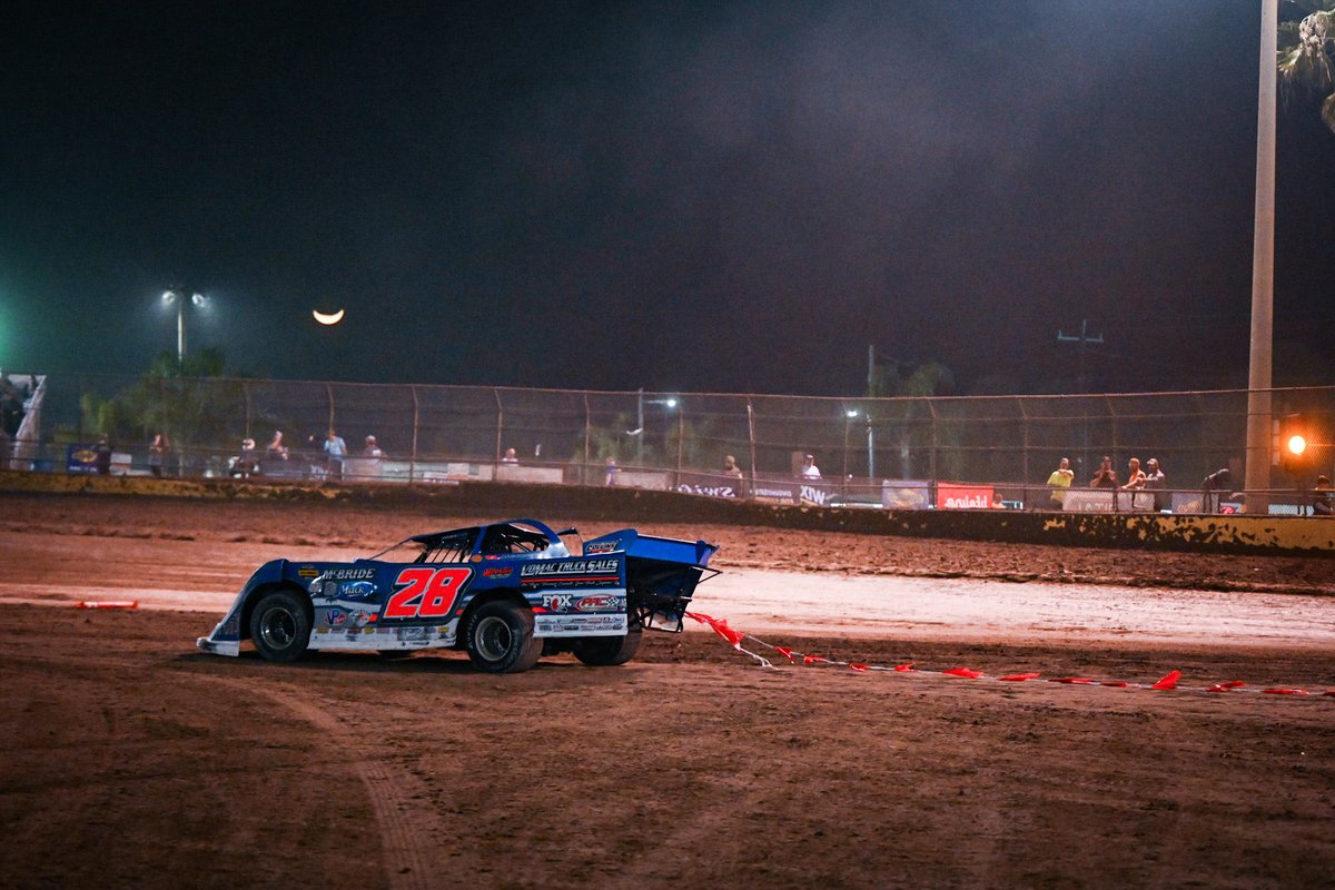 World of Outlaws Late Models tweet media