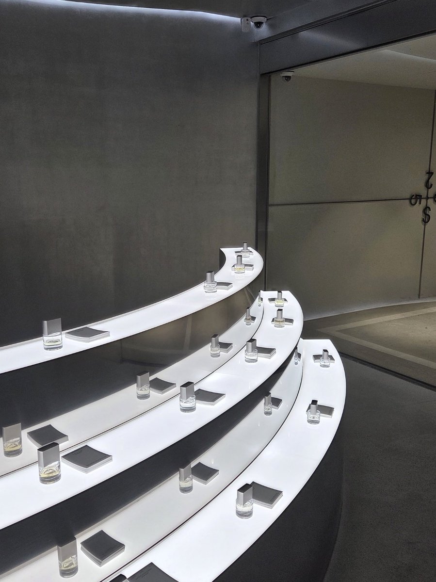 두됴지 tweet media