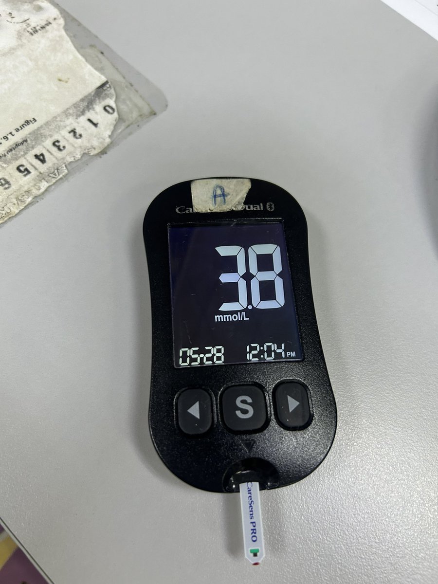 JazeeraJulaili's tweet photo. Secara harafiah ( i mean literally). 
Pergi beli glucometer. Pukul 12pm awak check gula, kalau drop below 4, contoh macam saya ni awak jangan ngada ngada nak bertahan. 

Berbuka terus. Allah bagi Rukhsah untuk ibu mengandung ada sebabnya. https://t.co/FrDeGz6iks