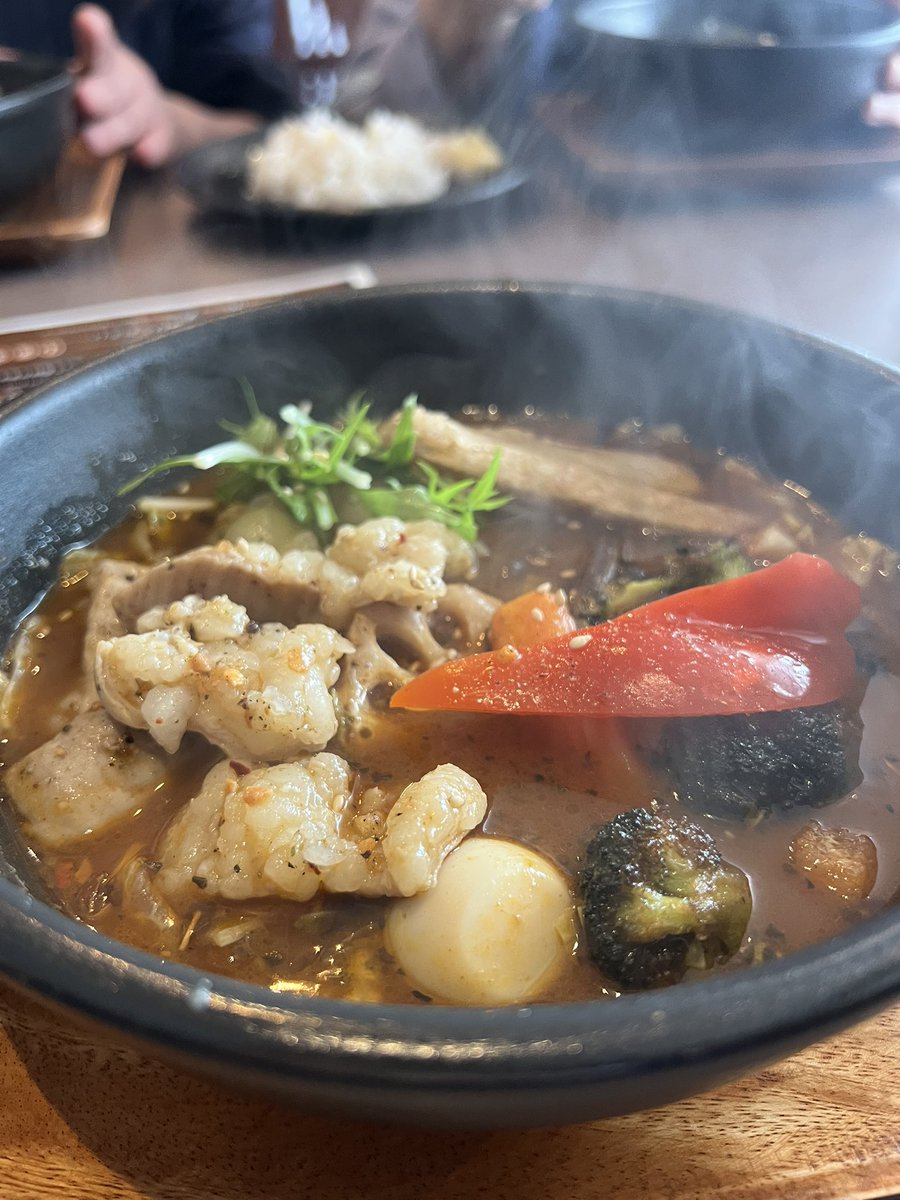 久々に<a href="/p_garaku_baito/">プチGARAKU</a> さんでランチ🍛
もつのスープカレー美味しかったー！！✨✨✨
もちろん、待つ間のビールも美味しかったぁー😂🍺　　

 #稚内ランチ
 #稚内グルメ
 #スープカレー
 #プチGARAKU
 #サッポロクラシック生ビールが飲めるお店
 #地元飲食店応援